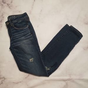 AMERICAN EAGLE distressed skinny jeans 2